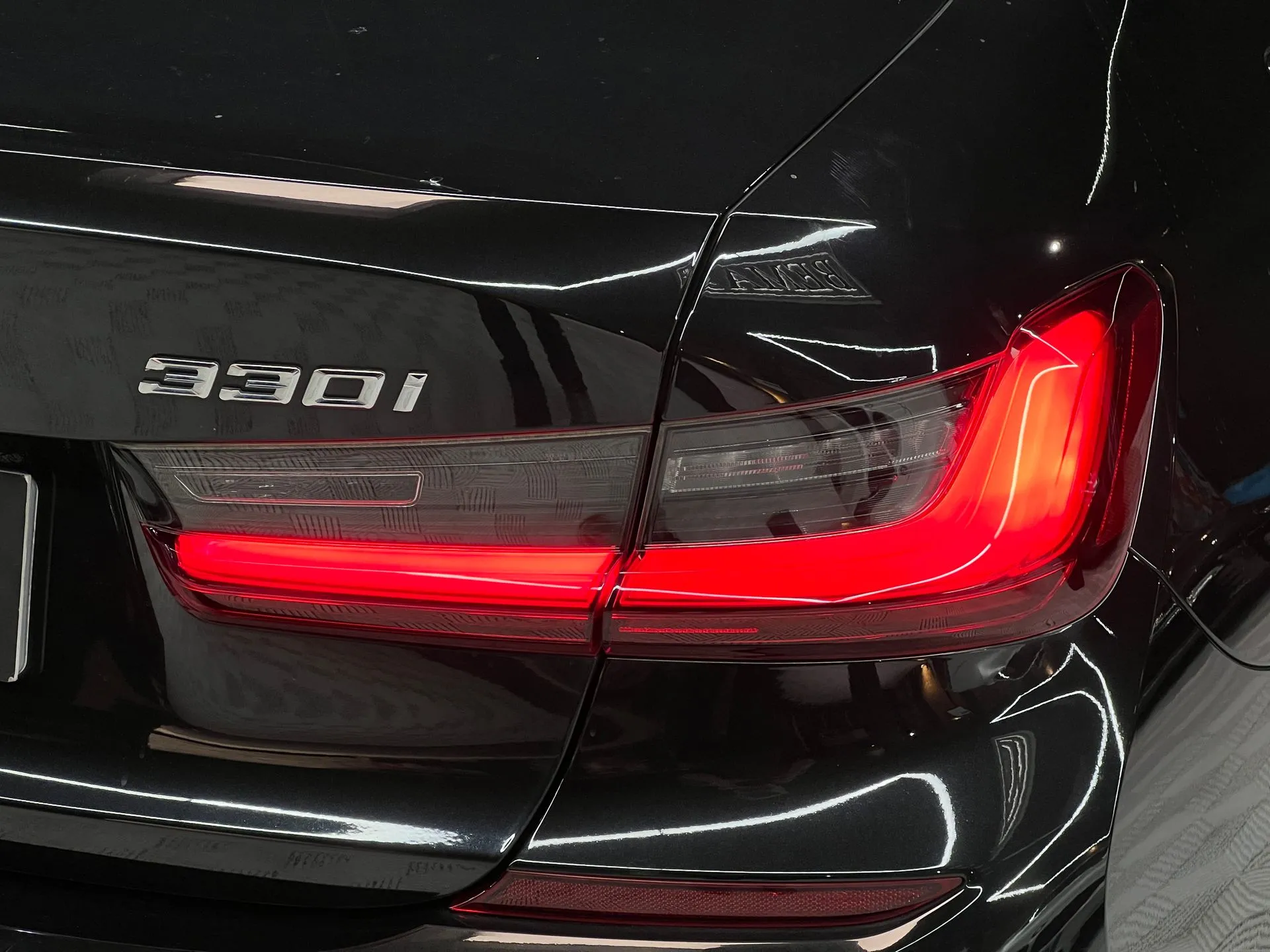 
								BMW 330I PACK M full									