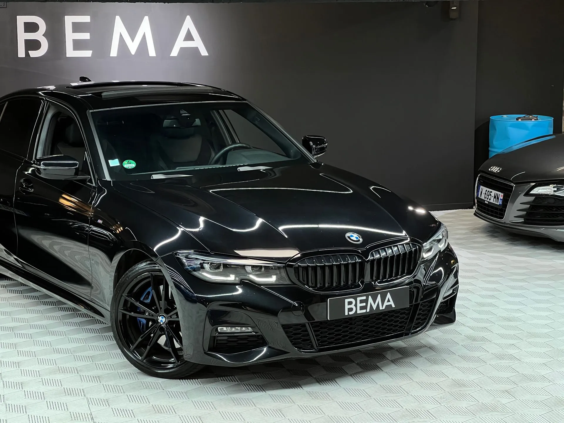 
								BMW 330I PACK M full									