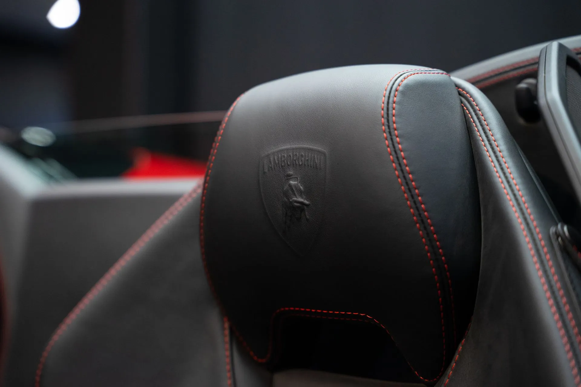 
								LAMBORGHINI HURACAN SPYDER full									