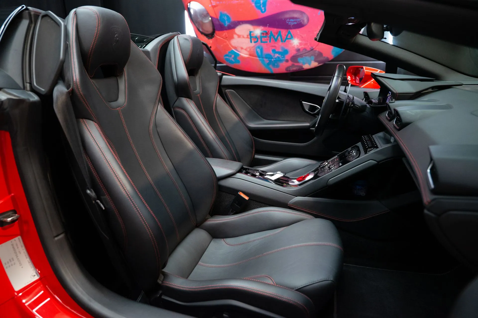 
								LAMBORGHINI HURACAN SPYDER full									
