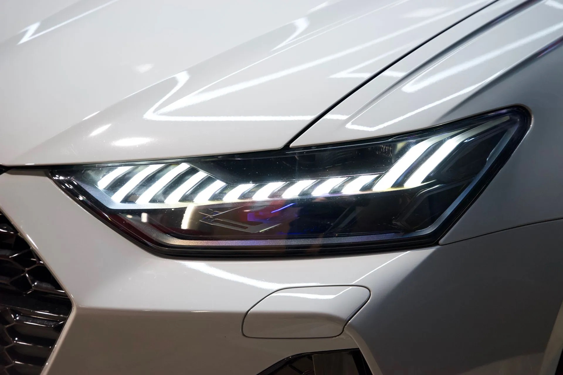 
								RS6 C8 AVANT full									