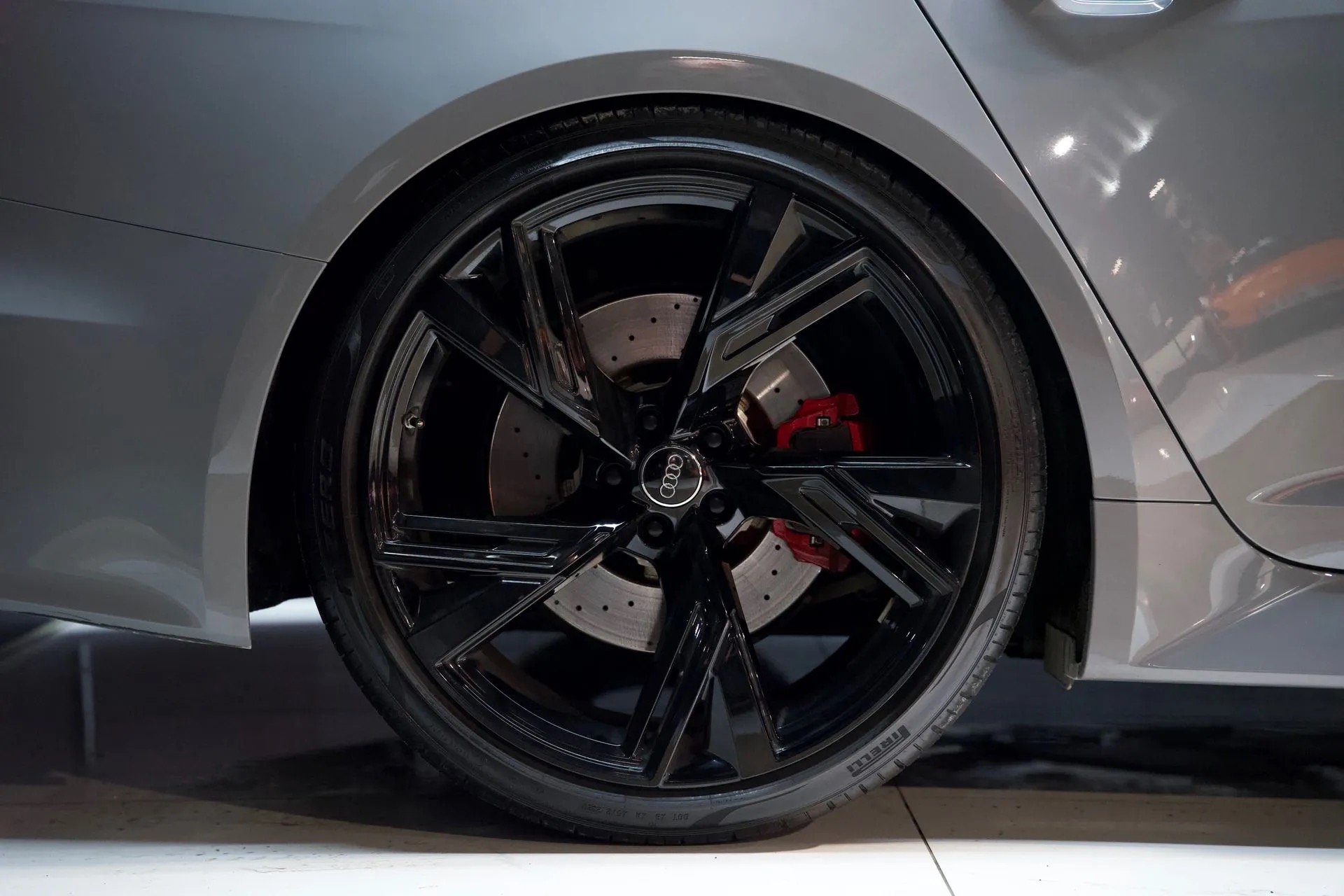
								RS6 C8 AVANT full									