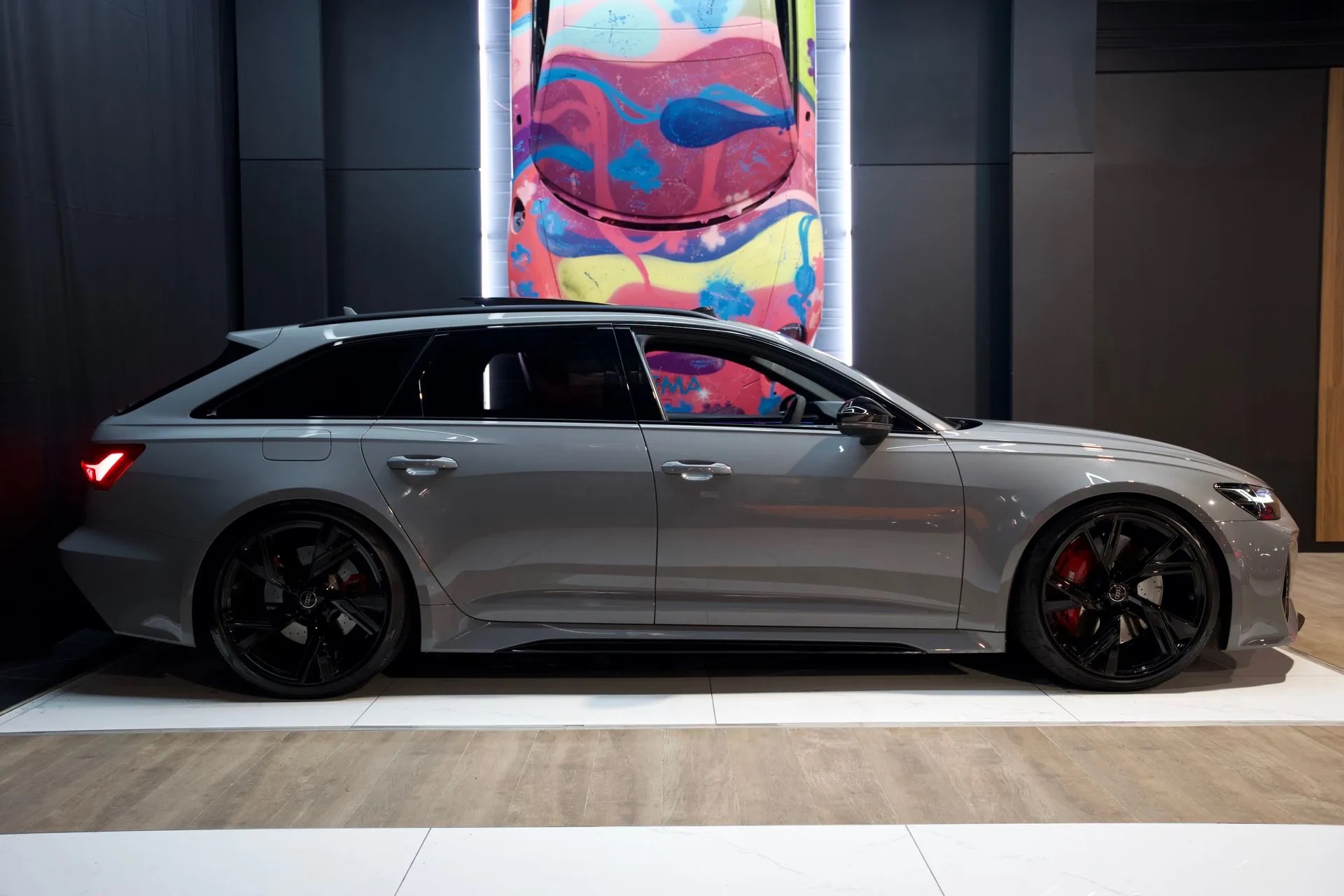 
								RS6 C8 AVANT full									